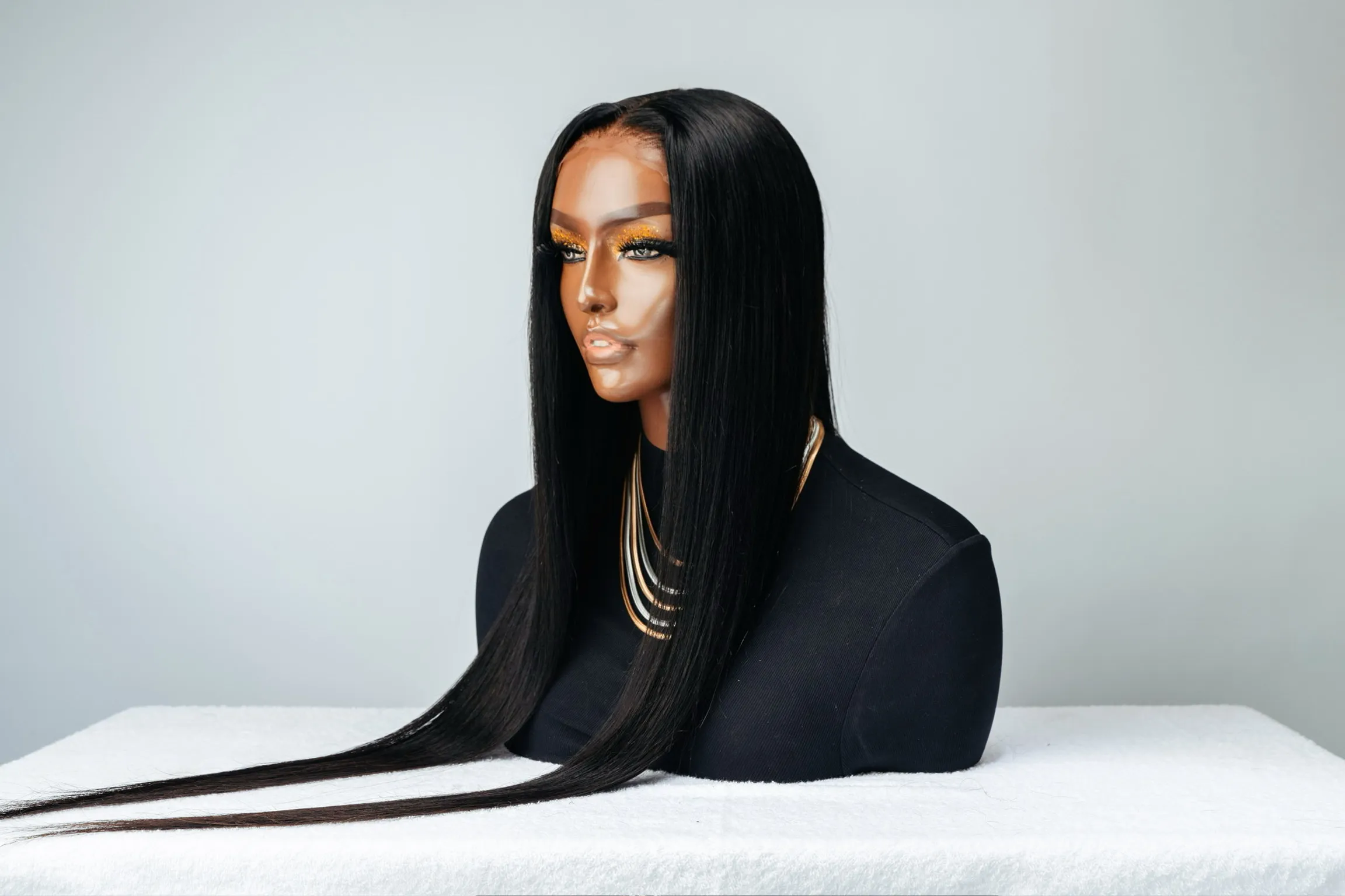 Straight Peruvian (4×4) closure wig - Image 2